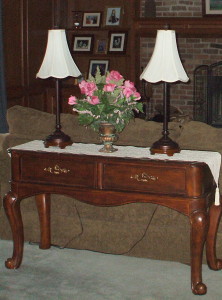 Family room floral arrangement 1