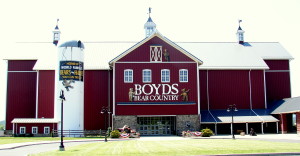 2008 Boyds Bear Country
