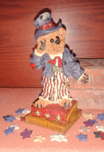 2012 Fourth of July Boyds figurine