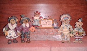 2012 Thanksgiving Boyds figurines