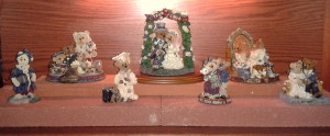 2013 Boyds Bears bookcase - second shelf