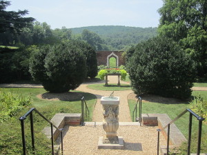 Dupont Garden entrance 1