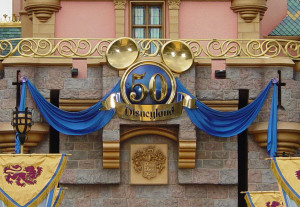 50 Mickeys #19  Castle front a