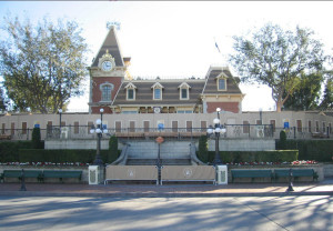 Disneyland Railroad refurb Jan 2005