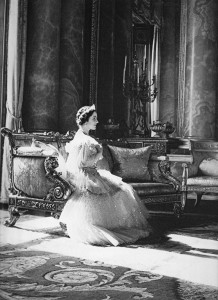 Cecil Beaton portrait of Queen Mother 2