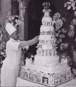 Wedding of Prince Rainer and Grace Kelly - wedding cake 1