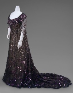 Queen Alexandra dress circa 1902