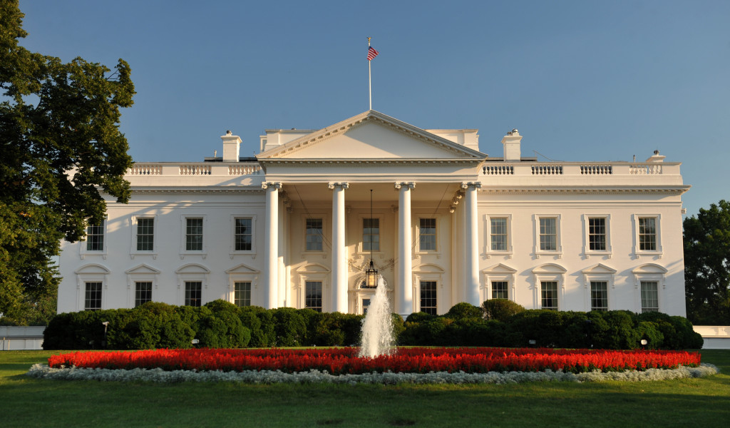 White House exterior 2