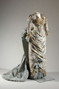 Worth dress 1883 front