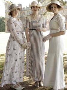 female - day clothing 1910s