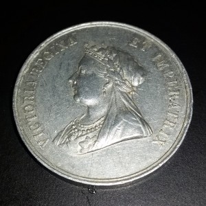Queen Victoria - memorial medal front