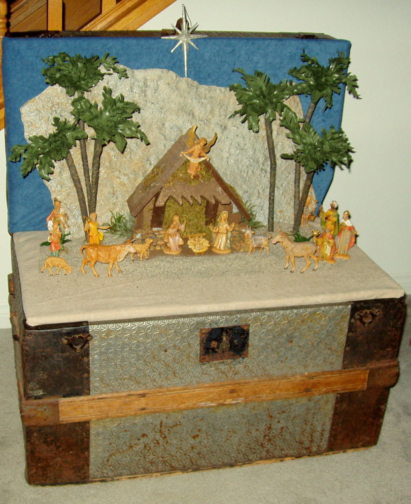 vintage nativity set | The Enchanted Manor