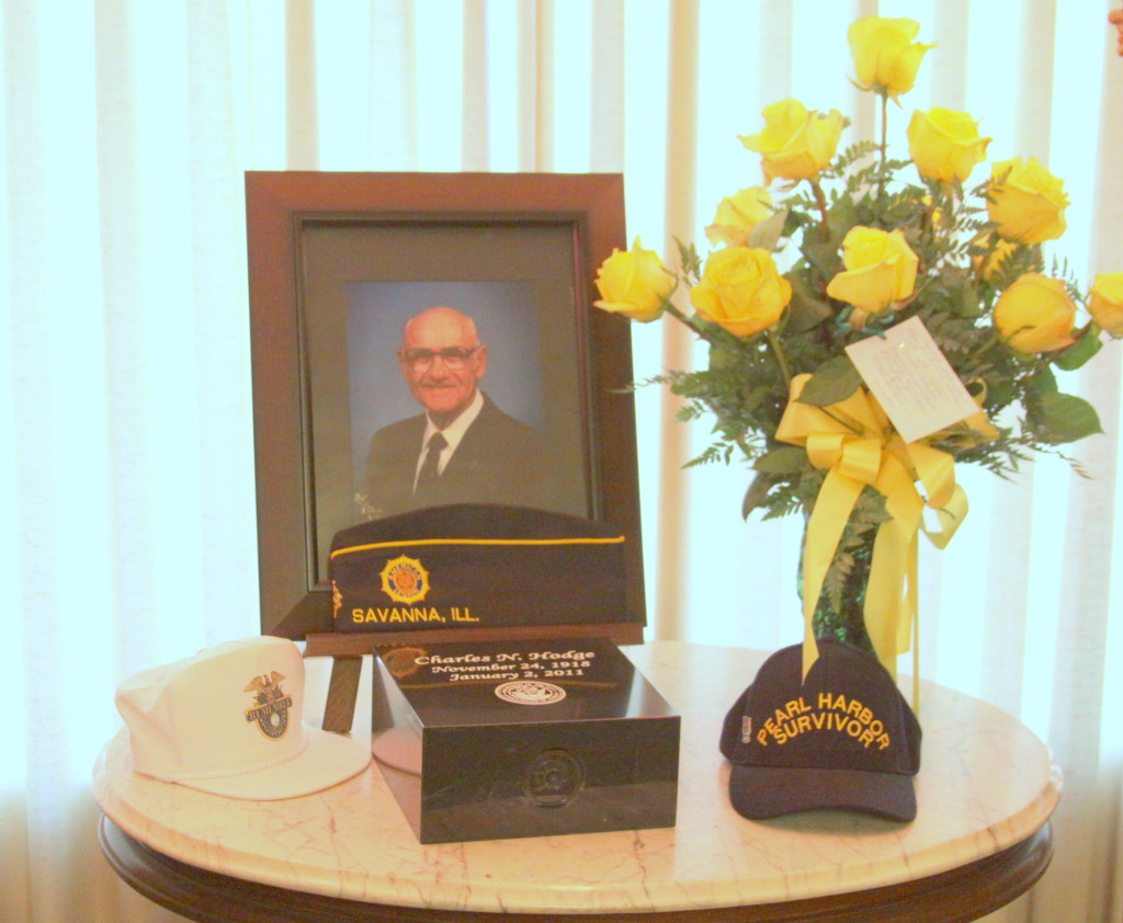 boutonnieres for pallbearers at a funeral or memorial service | The ...